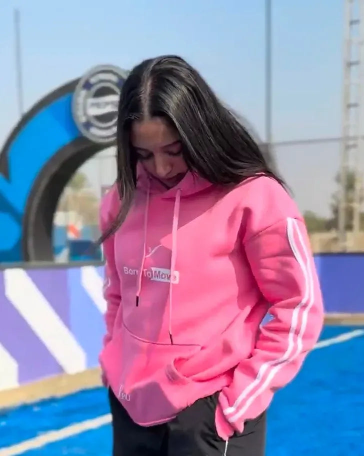 Pink Hoodie Leo Move