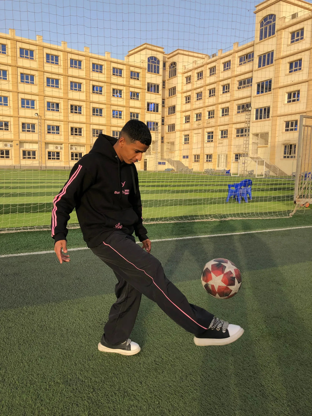 Black and Pant Suit Leo Move